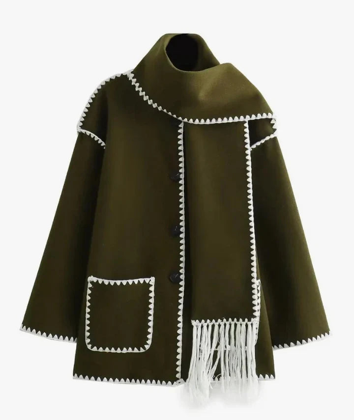 Elegancki płaszcz z wbudowanym szalem