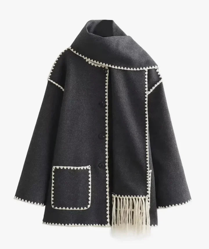 Elegancki płaszcz z wbudowanym szalem